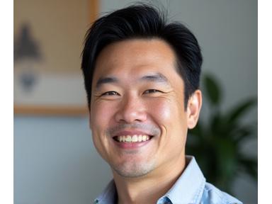 David Kim, Vitalis Bloom Certified Fitness and Stress Management Coach.